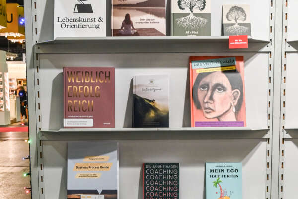 Regalwand Lebenskunst Orientierung 1