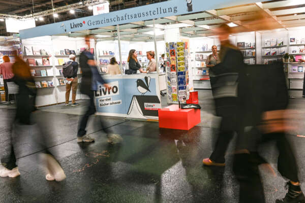 Livro-Stand von außen