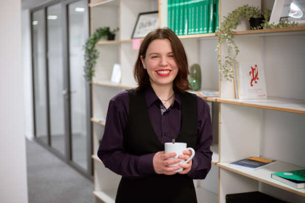 Absolventin Anna Göckel