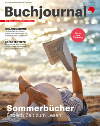 Cover vom Buchjournal mit dem Bild einer lesenden Frau am Strand