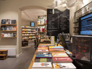 Buchhandlung Manulit